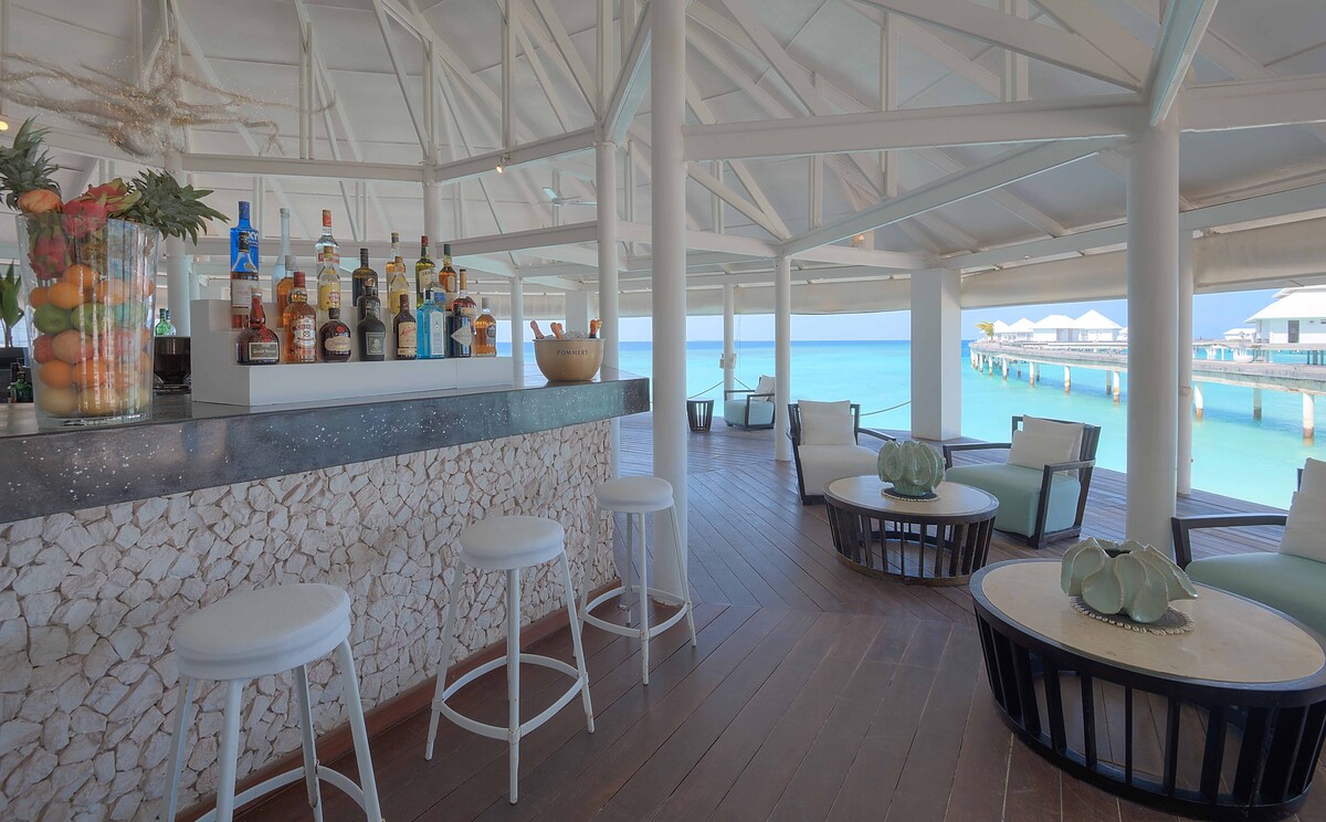 Thudufushi-Main-Bar-Beach-Bar-VKP-2025.-001_1.jpg